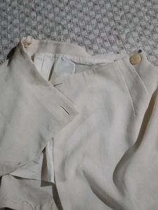Chic White Mini Skirt