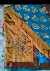 Beautiful Paisley Design Saree