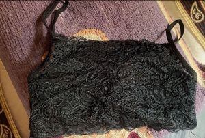 BLACK LACE PADDED BRA