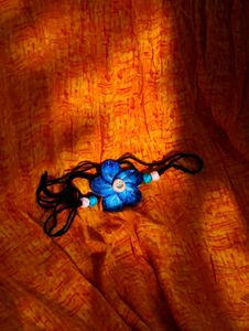Blue Flower neckpiece 💙🤍