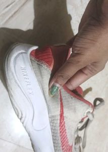 Nike Flex Sports Shoe .
