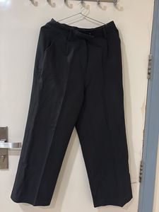 Elegant Black Wide-Leg Trousers