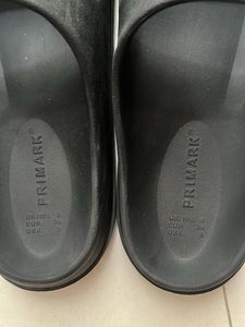 Essential Black Sliders