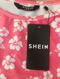 Spaghetti Strap Floral Print Short Fitted Cami Top