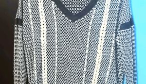 Knitted Mesh Sweater – V-Neck Long Sleeve