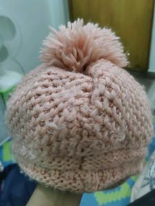 Cute Knitted Beanie with Pom Po