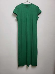 Green Midi T-Shirt Dress