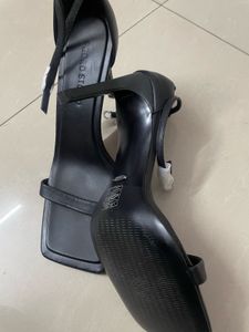 Minimalist Black Heels