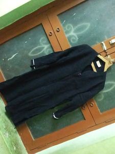 Girls Short Black Top For Jeans Pant Might Fit 15-17 Year Old