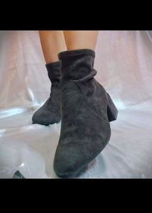 Shoeee