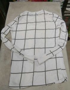 Mens White Checks Tshirt