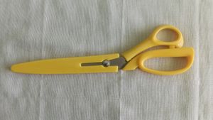 Tailoring scissors
