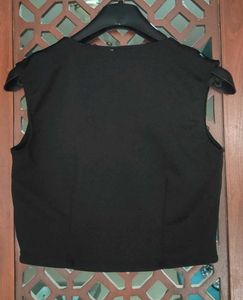 Classic Black Sleeveless Vest