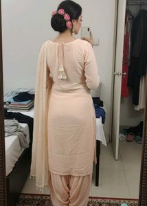 Only wore once✨Elegant Embroidered Salwar Suit