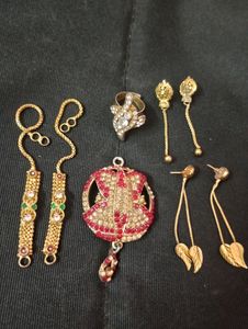 3 Earings Set With A Pendant And Ring