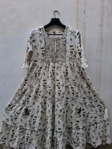 Floral Embroidered Ruffle Dress XL Size