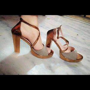 Cindrella Heels😍💌