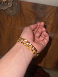 Gold Tone Bangle Set