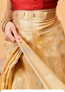 New Golden Readytowear Saree wth Unstitched blouse