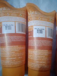 (2)Vatika Honey Face Wash
