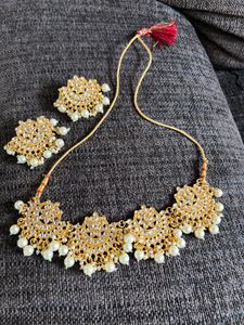 Elegant Kundan Necklace Set