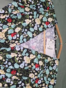 Zara Floral V Neck Peplum Puff Sleeve Top