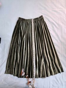 Olive Green Pleated Skirt waist 28/30