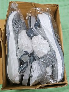 Madam Glorious Sandals Size 8