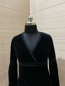 Max Studio Black Velvet Trumpet Sleeve Dress