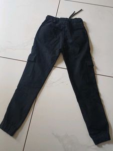 girls Black Cargo Pants