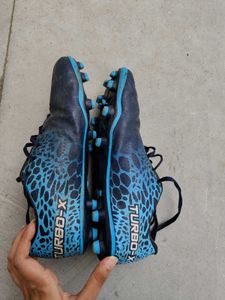 Football Shoes/Studs