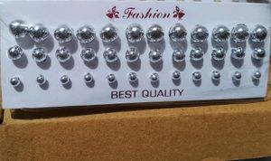 RS30/-DELIVERY OFF 📴 FANCY STUD PACK OF 1 (18 PAI