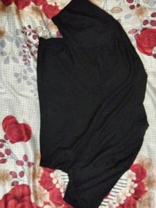 Black &#34;10&#34; Graphic Tee