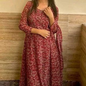 Elegant Paisley Print Kurta