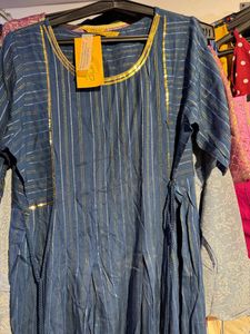 Stylish Striped Tunic Aurelia Kurti