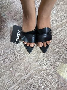 Black Pencil Heels 👠