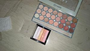 Mars Eyeshadow Palette & Highlighter