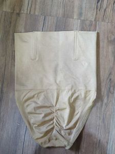 SHAPEWEAR