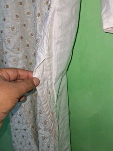 White Kurta Kashmiri Kadai