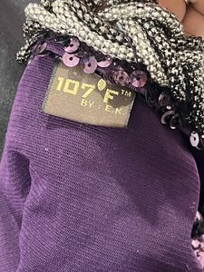 Sequence one piece with heavy chain on neck