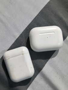 2 Pieces Airpods