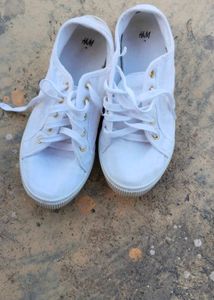 H&amp;M White Trainer