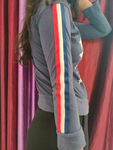 Blue Graphic Print Sweatshirt