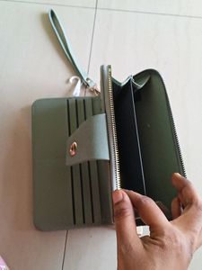 New Clutch Without Price Tag