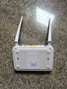 "No Coins" 2 Antenna Router With Power Adapto