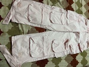 Trendy Beige Cargo Pants - Size 28, Length 39” -