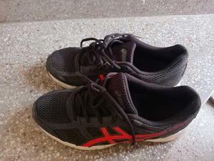 Athletic Running Shoes