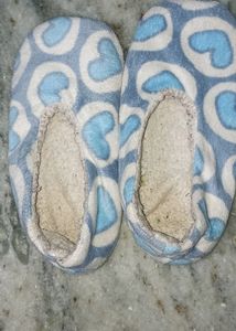 White Blue Woollen Shoes In Regular Domestic Use