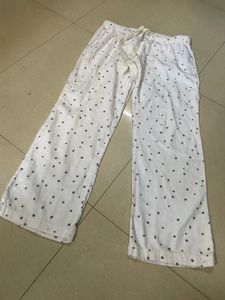 Old Navy Flared Trouser ⭐️&amp; 🌙 Print