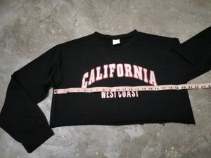 URBANIC Black Sweatshirt